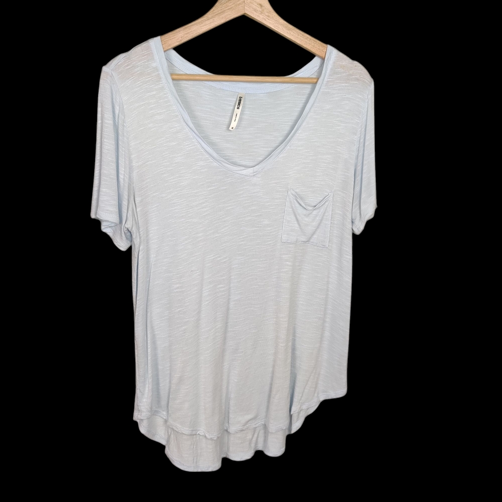 Women's Tresics Light Blue V-Neck Pocket T-shirt, Medium